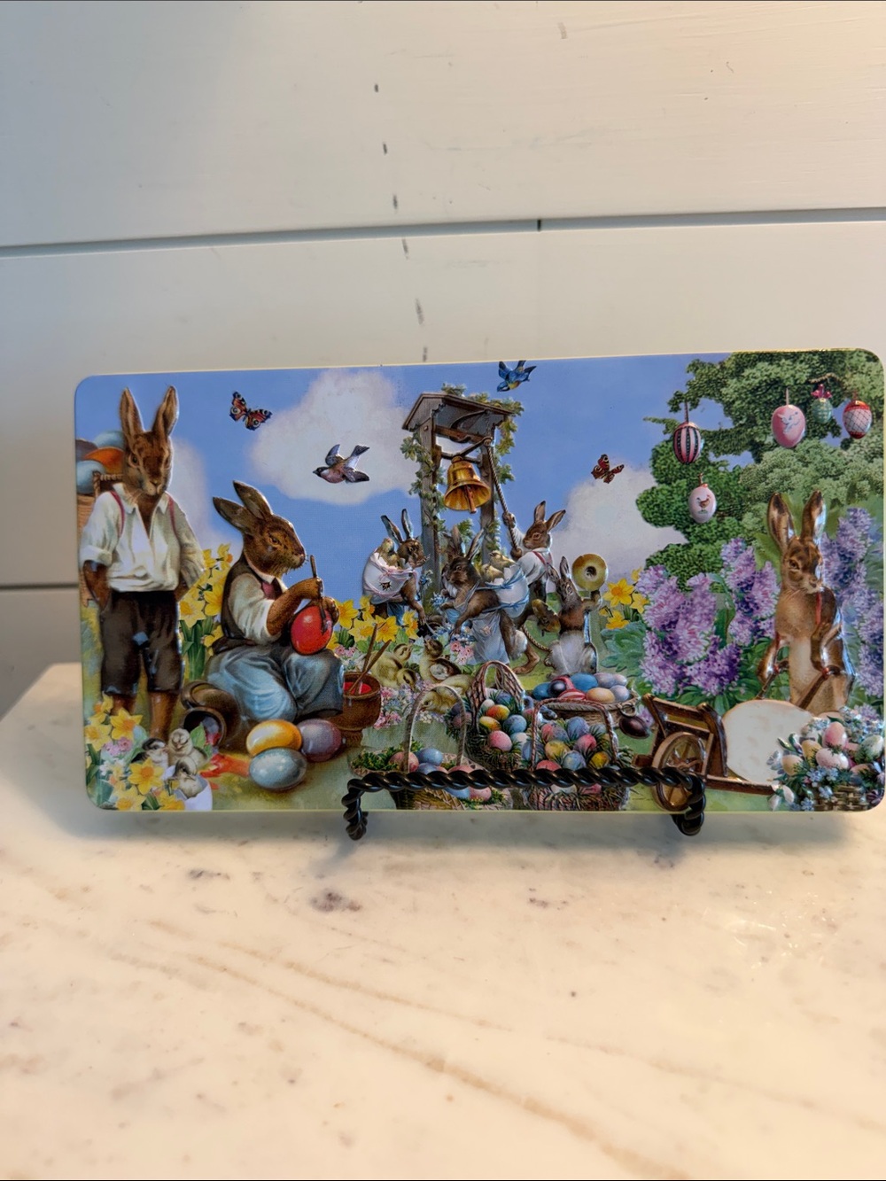 Vintage Heidel Candy Easter Bunny Design Embossed Tin